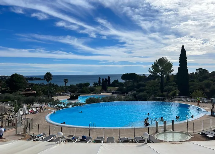2 Pieces Climatise En Rez-de-jardin Cap Esterel Agay Apartment *