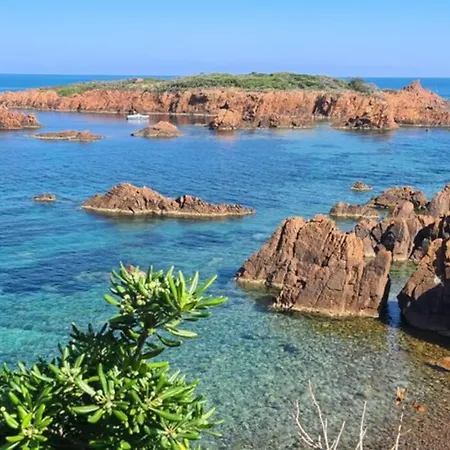 아파트 2 Pieces Climatise En Rez-de-jardin Cap Esterel Agay