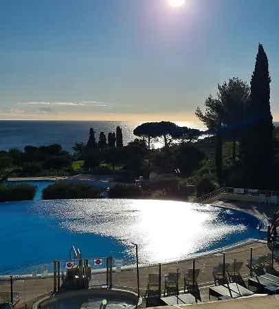 2 Pieces Climatise En Rez-de-jardin Cap Esterel Agay Apartment *